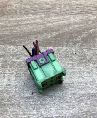 Volkswagen PASSAT B5.5 Plug wire 443937527 GREEN