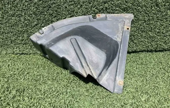 Iveco Daily 4th gen Front wheel arch liner splash guards 3802209