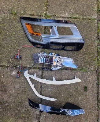 Ford Explorer V Headlight part 
