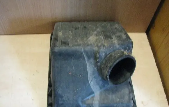 Hyundai Sonata Air filter box 2816438210