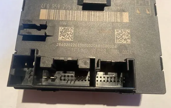 Audi A4 S4 B8 8K Door control unit/module 4F0959795N