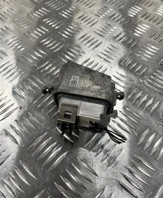 Audi A5 8T 8F Voltage converter/converter module HNHM0000