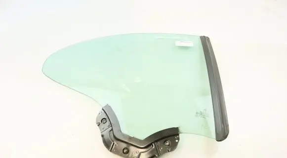 BMW M6 Front vent window/glass (coupe) 7186644 51357186644