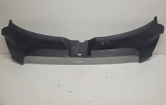 Audi A6 S6 C6 4F Radiator trim 4F0807081