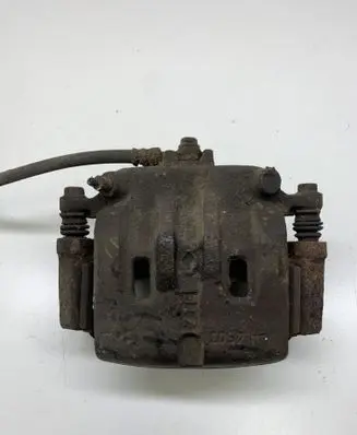 Nissan Pathfinder R50 Front brake caliper