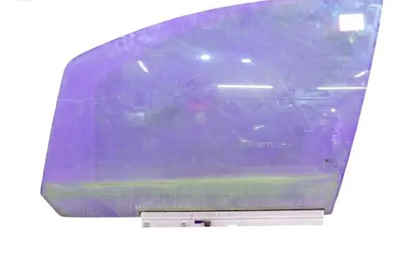 Opel Zafira B Front door window glass four-door 