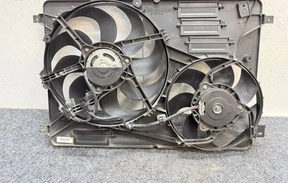 Volvo XC60 Radiator cooling fan shroud 31368445 6G918C607ND 8240547