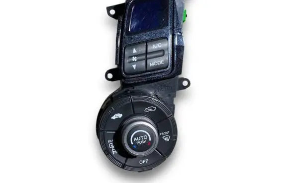 Honda Insight Climate control unit D09Z9