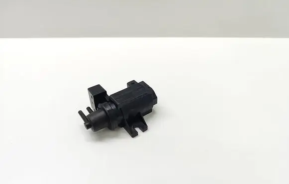 BMW 5 E60 E61 Turbo solenoid valve 7796634 779663403 70057903