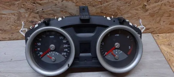 Renault Megane II Speedometer (instrument cluster) 8200399700 ARB021804