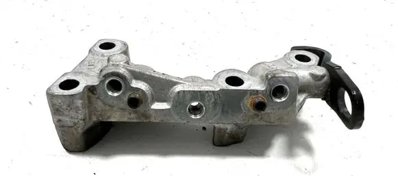 Citroen C3 Engine mounting bracket 9683165580