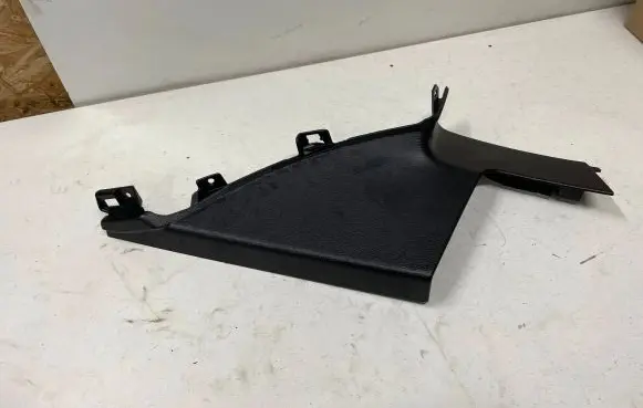 BMW X4 F26 (D) pillar trim (bottom) 