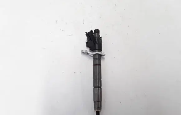 Volvo XC60 Fuel injector 31272690