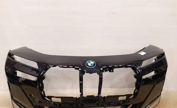 BMW 7 G70 Front bumper