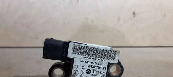 Peugeot 607 Airbag deployment crash/impact sensor 9632657680 9632657680Z8 TEMIC