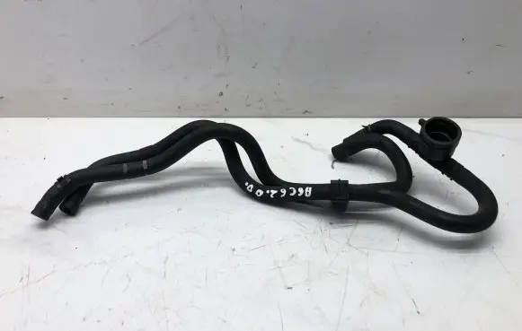 Audi A6 S6 C6 4F Engine coolant pipe/hose 4F01303138