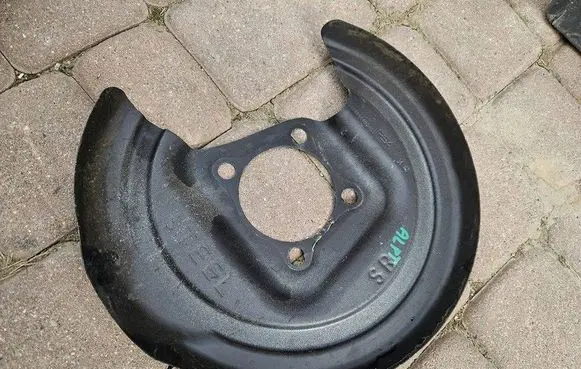 Opel Astra L Rear wheel hub 9829261480