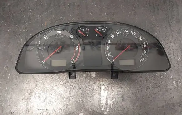 Skoda Superb B5 (3U) Speedometer (instrument cluster) 3U0920840A