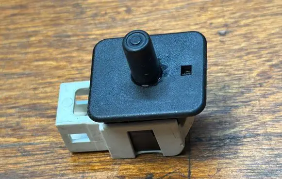 Mercedes-Benz S W220 Front door sensor coupe 2028209410 30011501