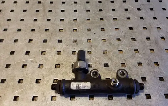 Fuel main line pipe
