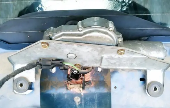 Volvo S40, V40 Rear window wiper motor 0390201529
