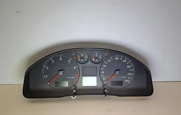 Audi A4 S4 B5 8D Speedometer (instrument cluster) 8D0920900P