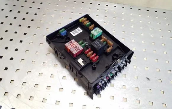 Audi A3 S3 8P Fuse box set 1K0937125A
