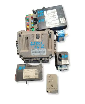 Renault Laguna II Engine control unit/module 0281012212 8200504296 8200516573