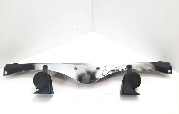 Top upper radiator support slam panel