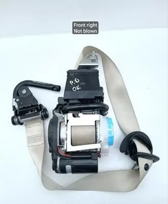 Mercedes-Benz GLS X167 Front seatbelt A0008601301