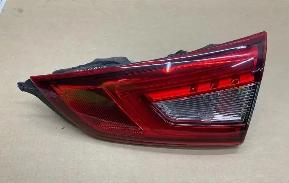Nissan Qashqai Tailgate rear/tail lights 265504EA5A
