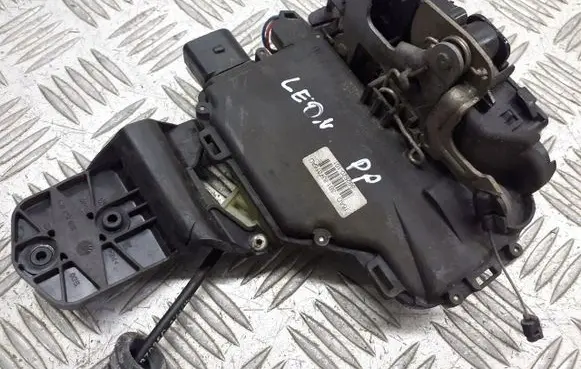 Seat Leon (1P) Front door lock 16AD3B1837016AD