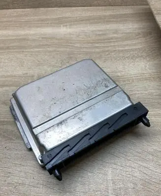 Volvo XC90 Engine control unit/module ECU 30637733A 0281011078