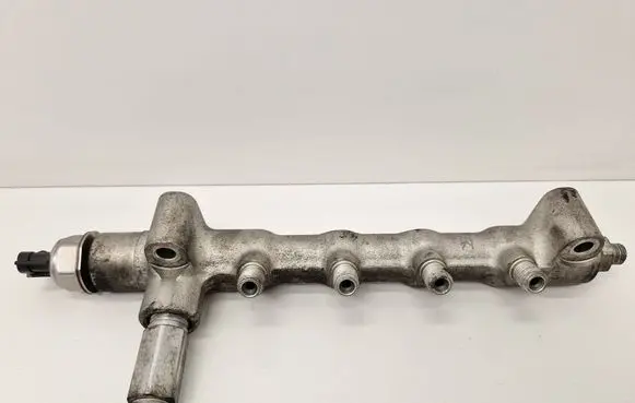 Opel Astra J Fuel main line pipe 55PP0501 10295442130