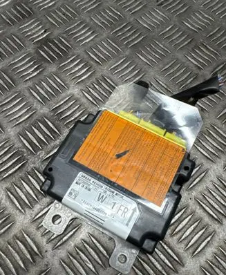 Nissan Qashqai Airbag control unit/module 988204EH0B 627260200 AE4EE1