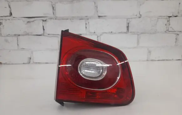 Volkswagen Tiguan Tailgate rear/tail lights 5N0945093B
