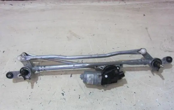 Chrysler Pacifica Front wiper linkage and motor 68229327AB