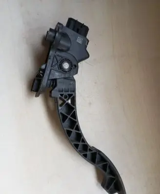 Mitsubishi Outlander Accelerator throttle pedal 1600A102