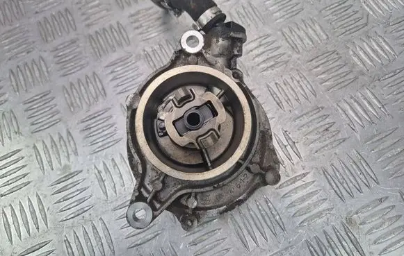 BMW X5 E70 Vacuum pump 7791232