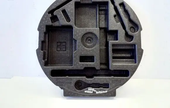 Nissan Qashqai Other trunk/boot trim element 849A74EA1B