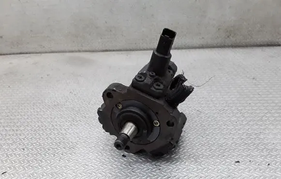 Fuel injection high pressure pump