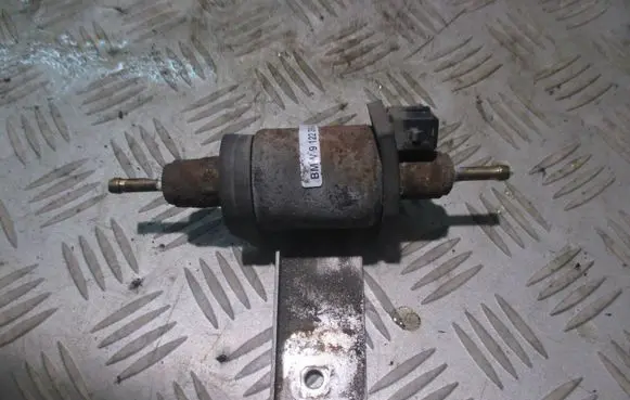 BMW 5 E60 E61 Webasto auxiliary heater fuel pump 9122390