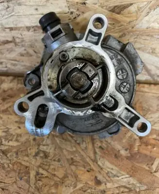 Volvo XC60 Vacuum pump 31316688