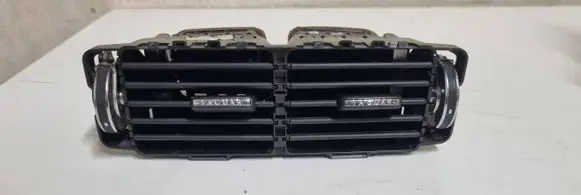 Rear air vent grill