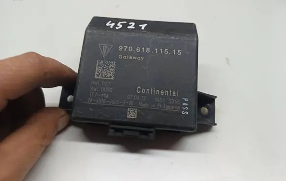 Porsche Panamera (970) Gateway control module 97061811515 1N015345 28407630053