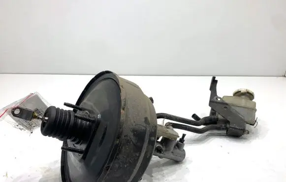 Mitsubishi Grandis Brake booster 