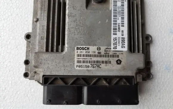 Jeep Grand Cherokee Engine control unit/module P05150767AC