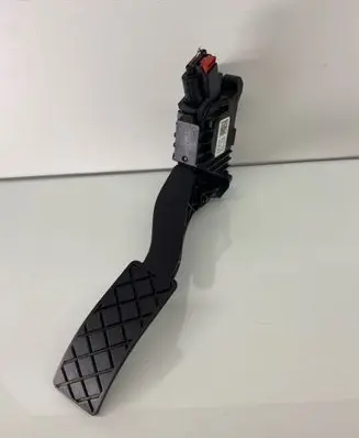 Skoda Octavia Mk3 (5E) Accelerator throttle pedal 5Q1723503F 6PV01062101