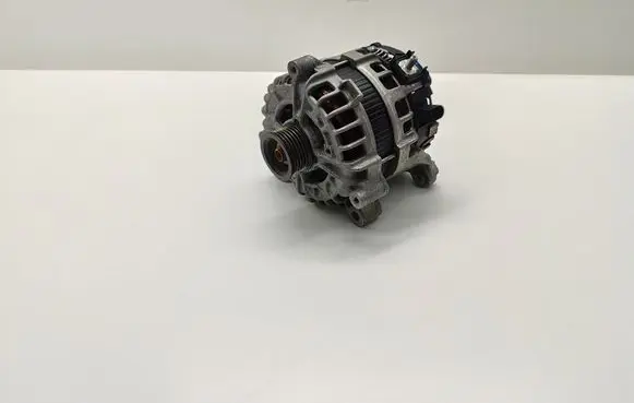 BMW 5 G30 G31 Generator/alternator 0125815008 8575060