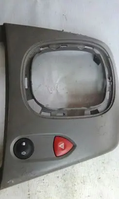 Renault Scenic II - Grand scenic II Gear shifter surround trim plastic 8200231942